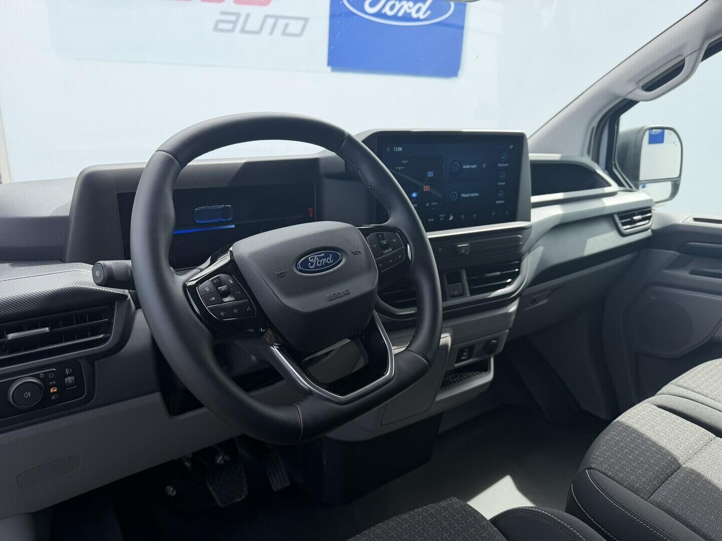 OG51001428_32.webp_Transit Custom Van V710 Van 64 kWh,0 Elektromotor 100 kW