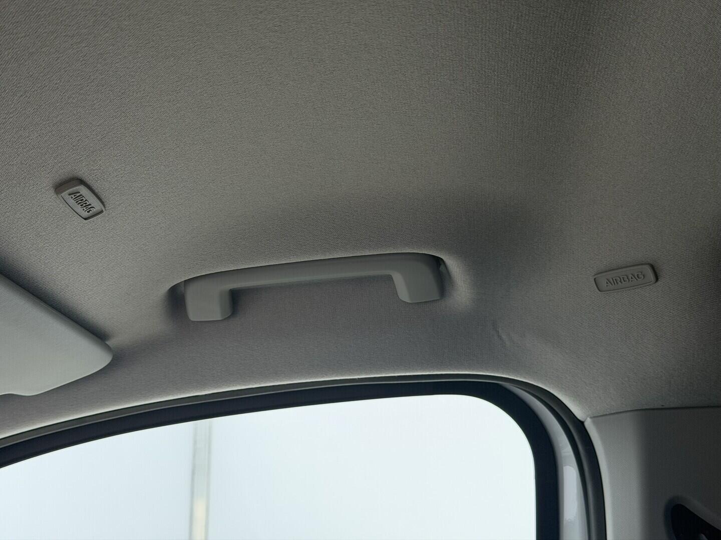 OG51001428_39.webp_Transit Custom Van V710 Van 64 kWh,0 Elektromotor 100 kW