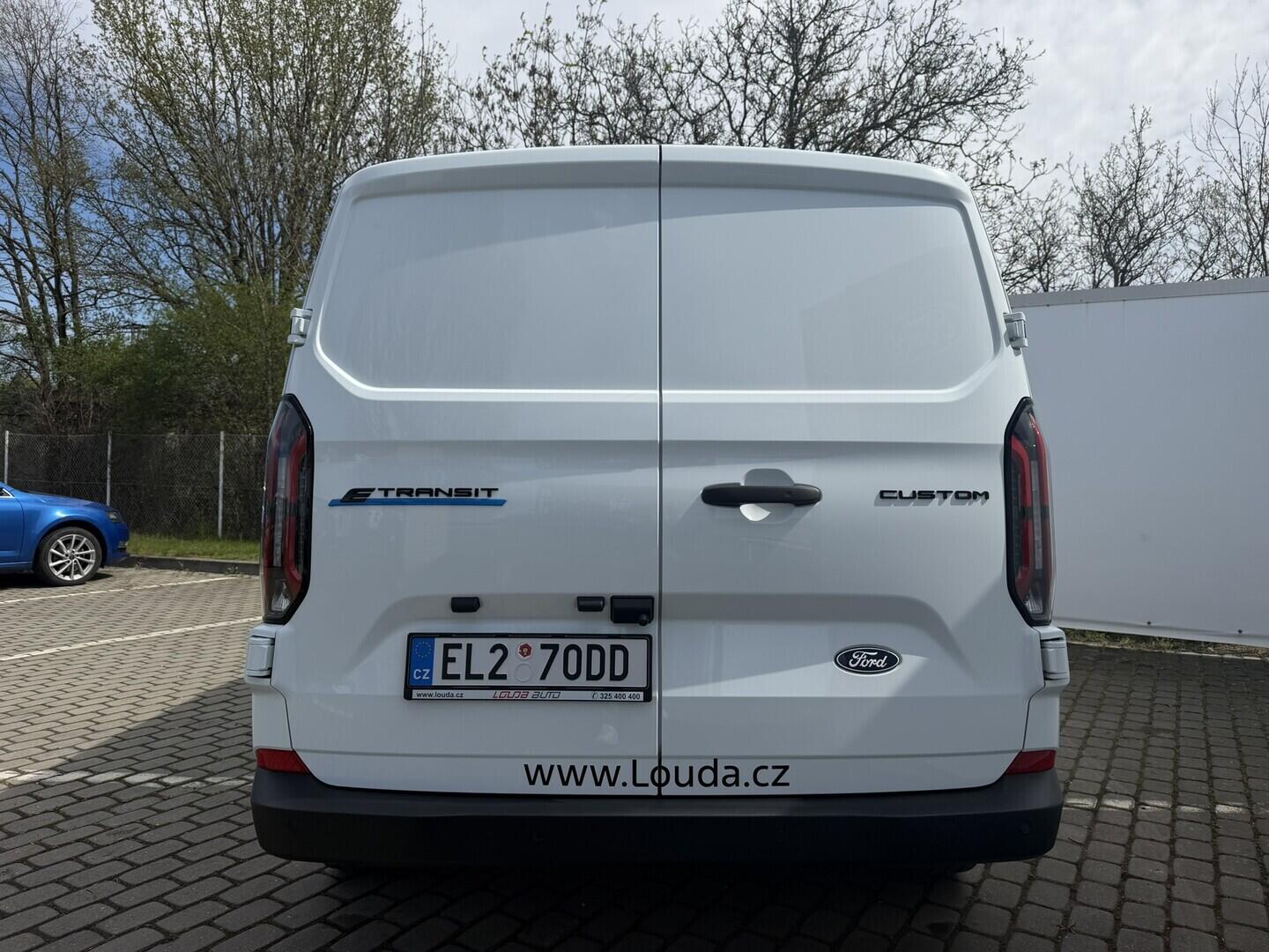 OG51001428_40.webp_Transit Custom Van V710 Van 64 kWh,0 Elektromotor 100 kW