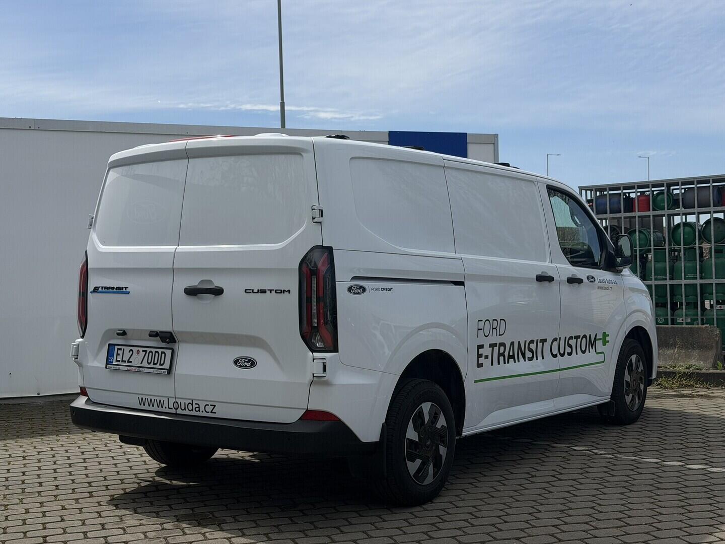 OG51001428_41.webp_Transit Custom Van V710 Van 64 kWh,0 Elektromotor 100 kW