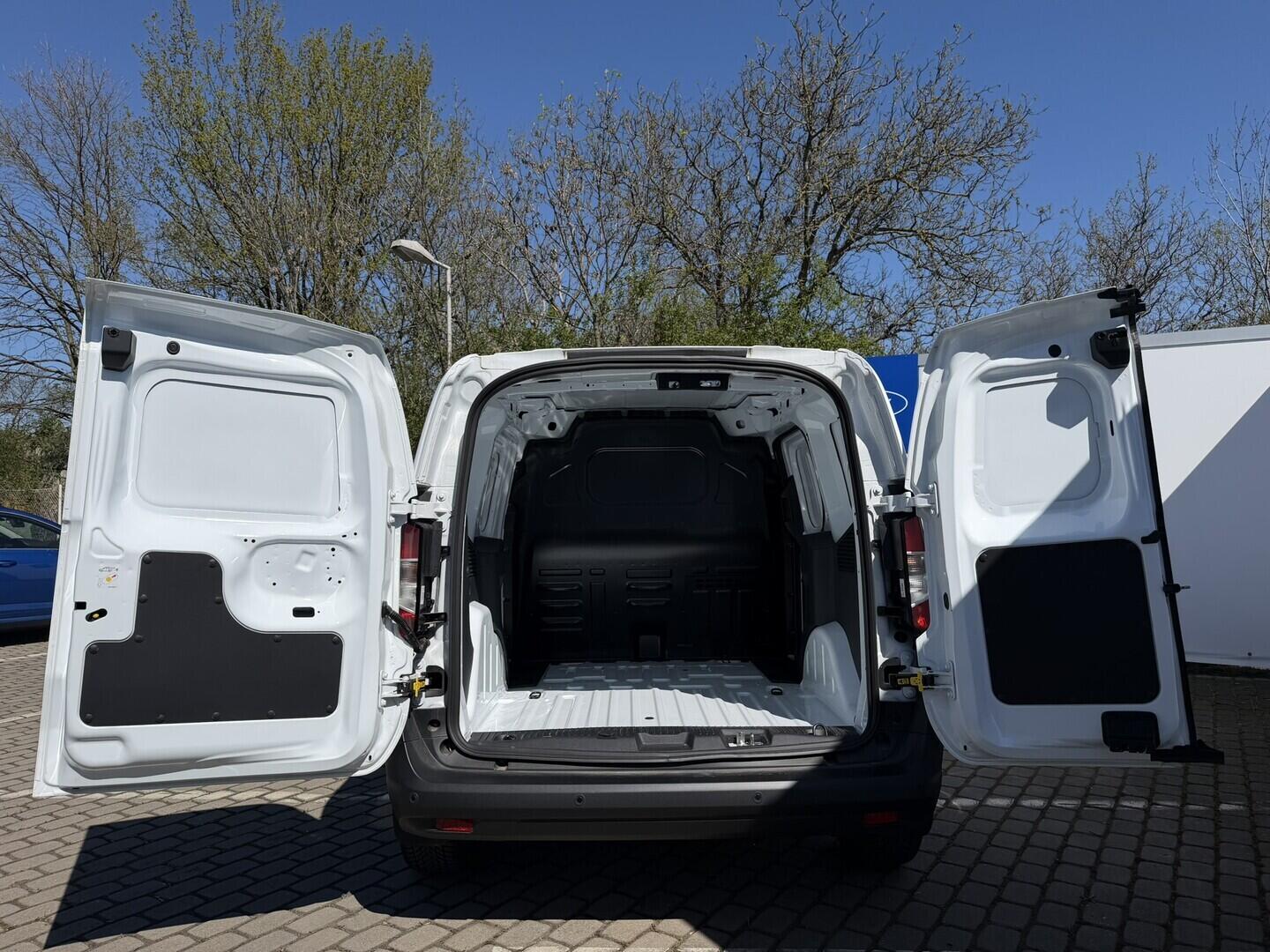 OG51001751_36.webp_Transit Courier V769 Van 43 kWh,0 Elektromotor 100 kW