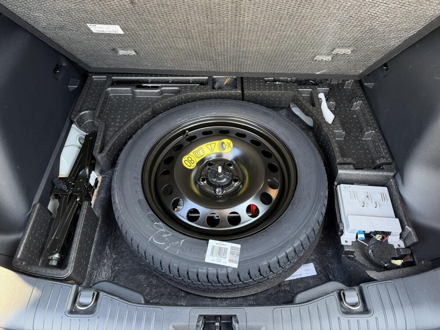 OG51002022_22.webp_Kuga Sound Edition 2,5 Duratec Hybrid (PHEV) 178 kW