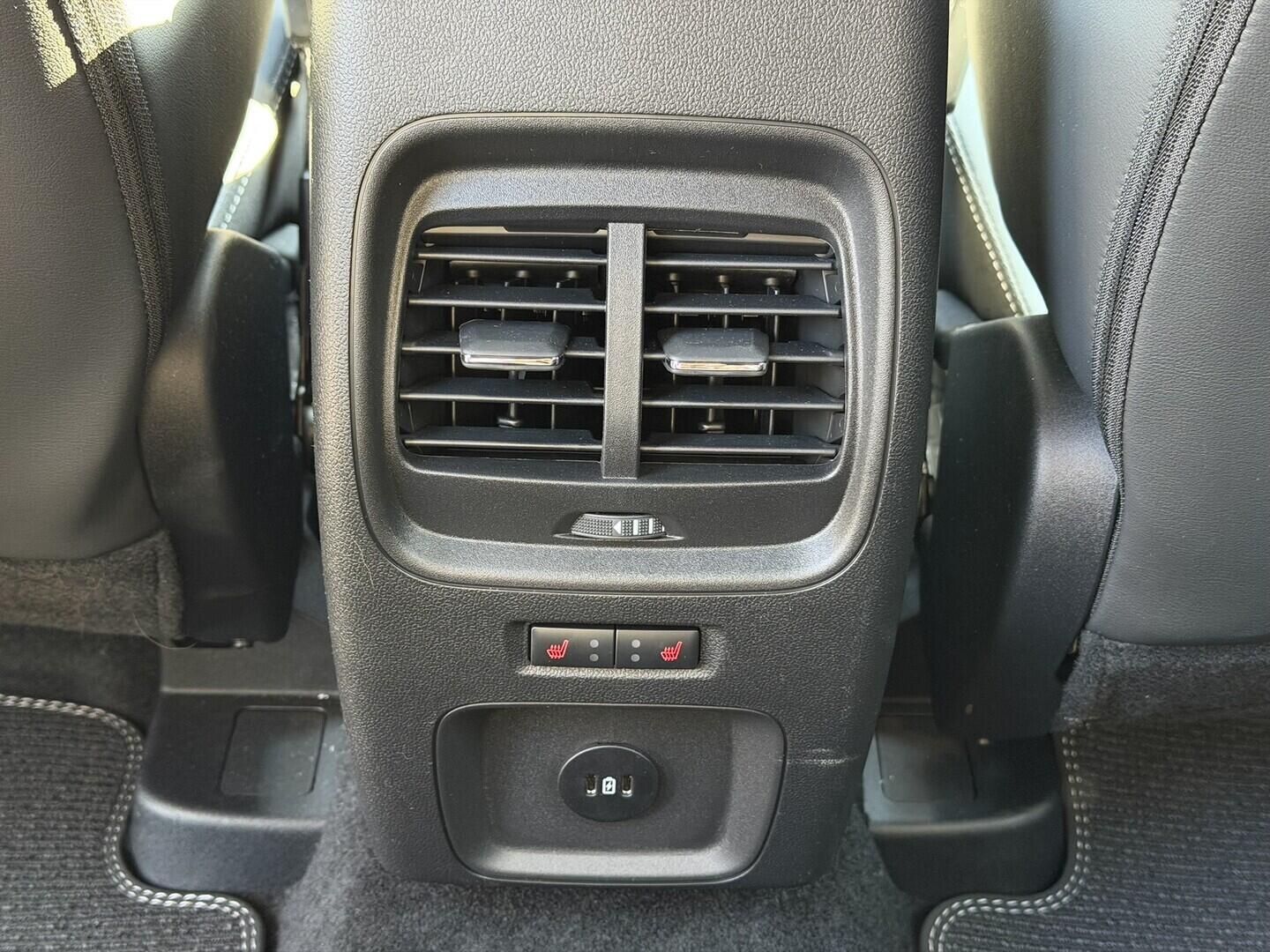 OG51002022_25.webp_Kuga Sound Edition 2,5 Duratec Hybrid (PHEV) 178 kW