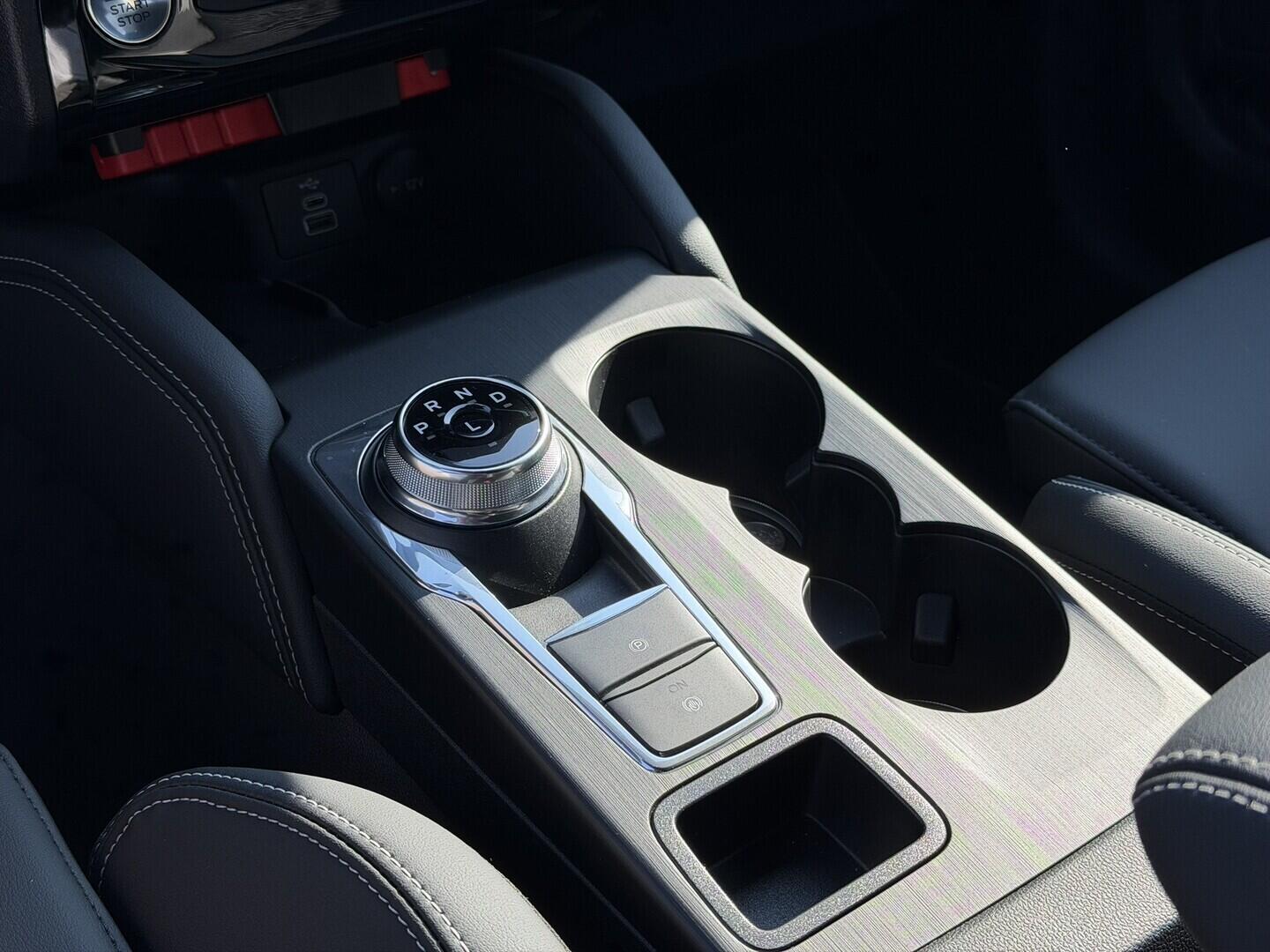 OG51002022_33.webp_Kuga Sound Edition 2,5 Duratec Hybrid (PHEV) 178 kW