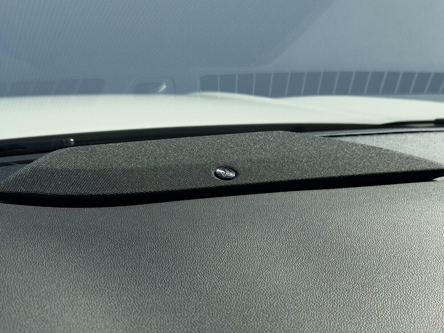 OG51002022_35.webp_Kuga Sound Edition 2,5 Duratec Hybrid (PHEV) 178 kW