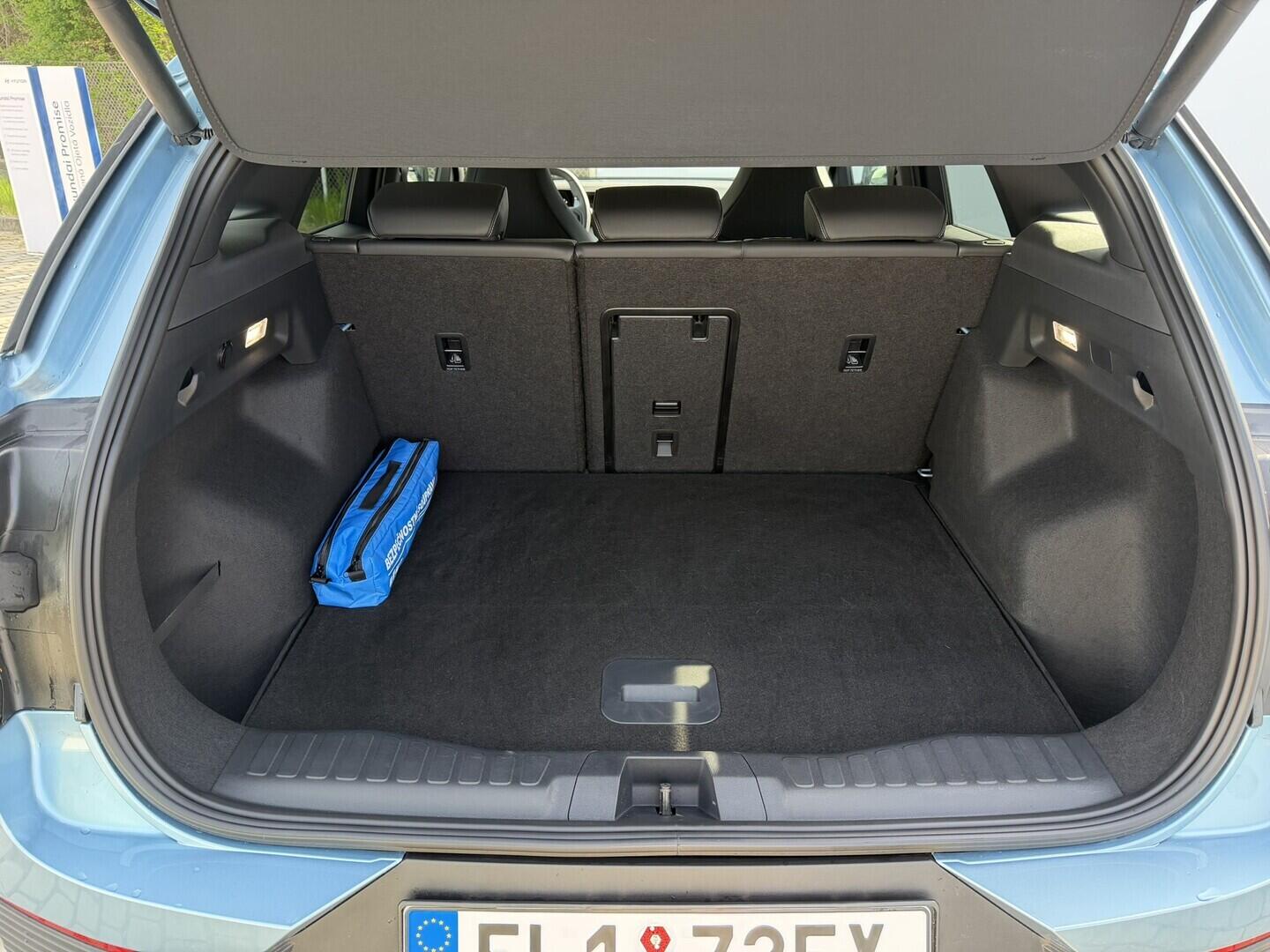OG51002244_12.webp_Elektrický Explorer SUV 77 kWh,0 PRODLOUŽENÝ DOJEZD 210 kW