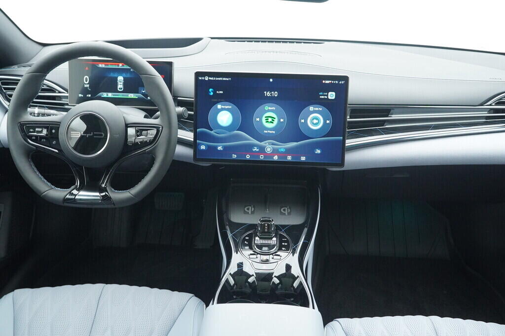 OH08300001_29.webp_Seal Excellence AWD 82,5 kWh 390 kW