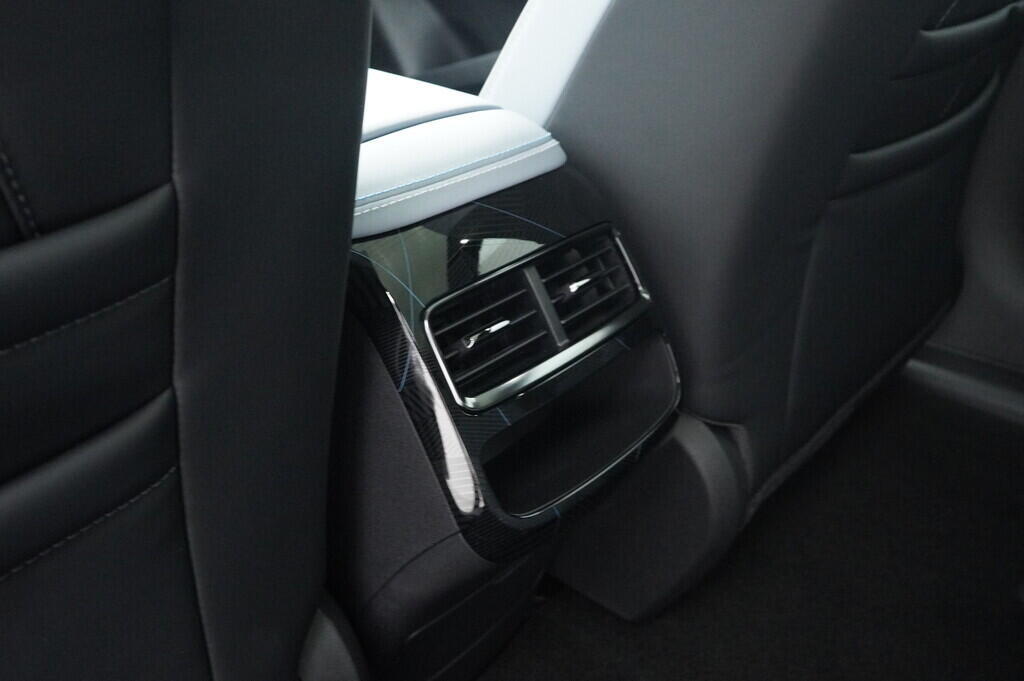 OH08300001_42.webp_Seal Excellence AWD 82,5 kWh 390 kW