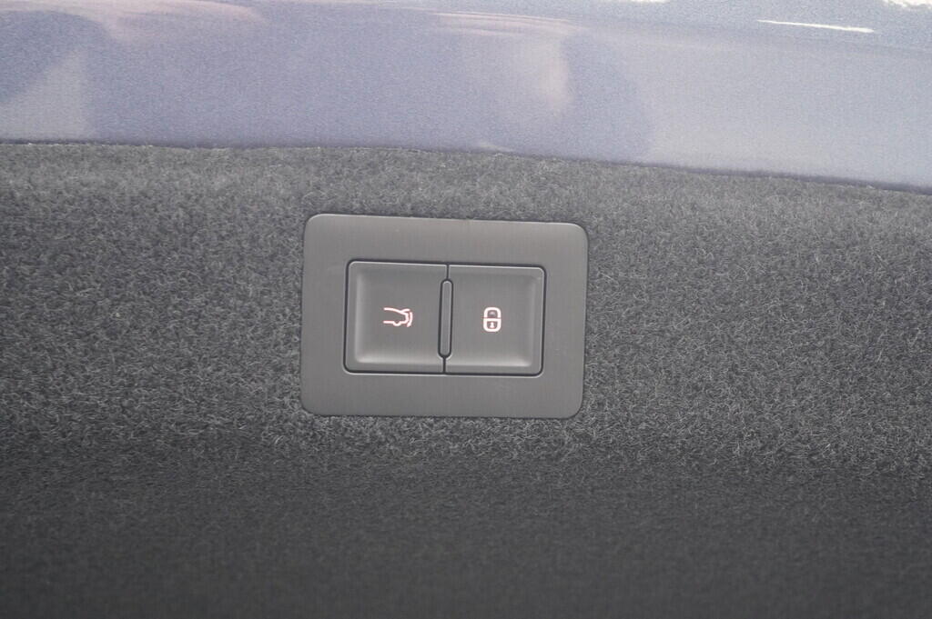 OH08300001_46.webp_Seal Excellence AWD 82,5 kWh 390 kW