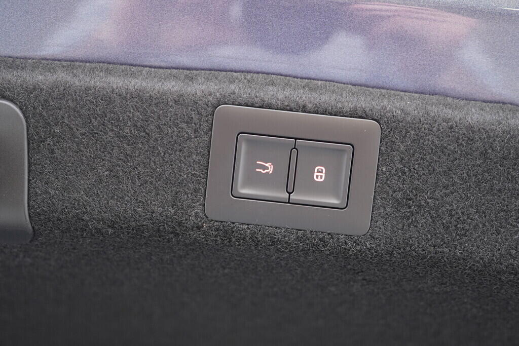 OH08300081_38.webp_Seal Excellence AWD 82,5 kWh 390 kW