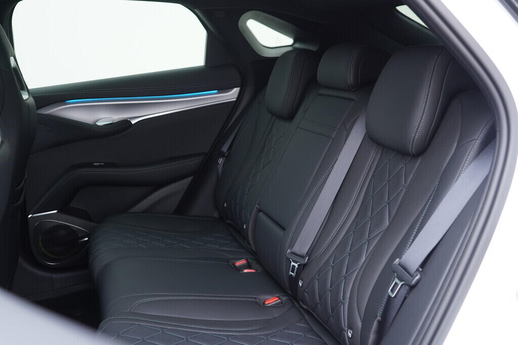 OH08300082_37.webp_SEALION 7 Excellence AWD 91,3 kWh 390 kW