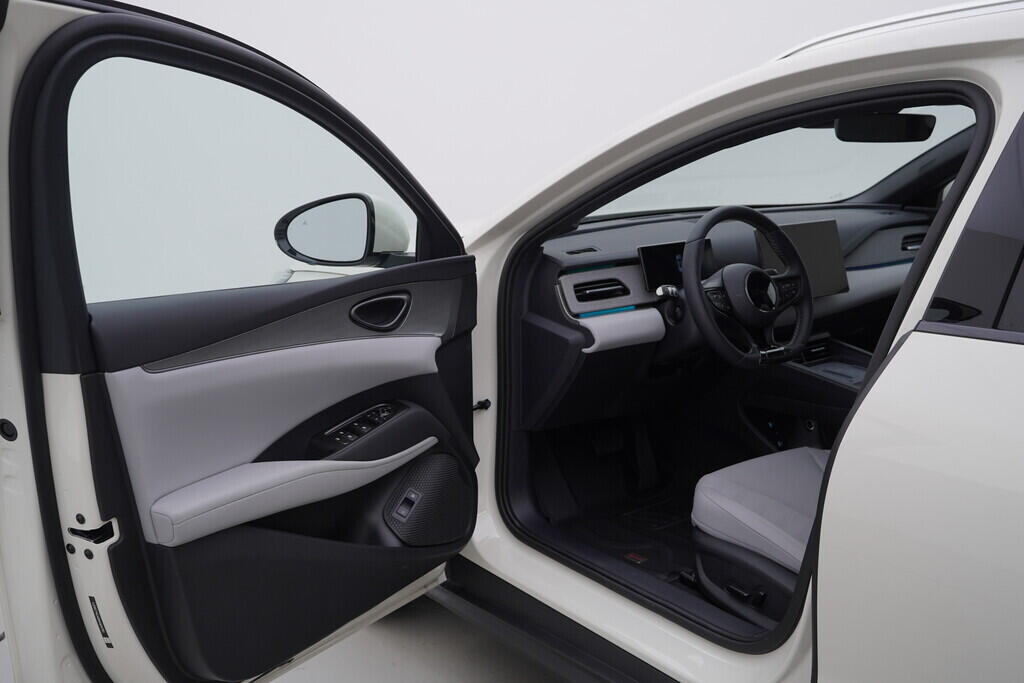 OH08300098_18.webp_SEAL 6 DM-i  Touring Comfort Lite  156 kW