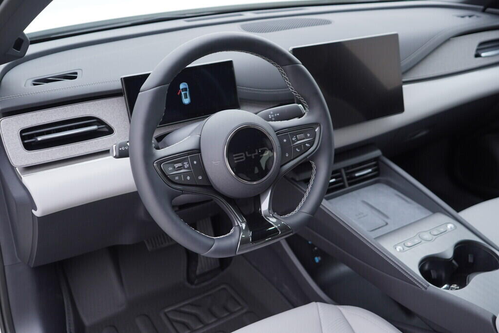 OH08300098_23.webp_SEAL 6 DM-i  Touring Comfort Lite  156 kW