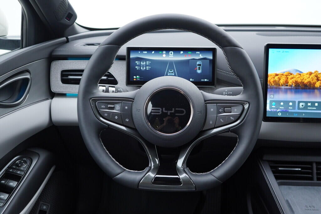 OH08300098_28.webp_SEAL 6 DM-i  Touring Comfort Lite  156 kW