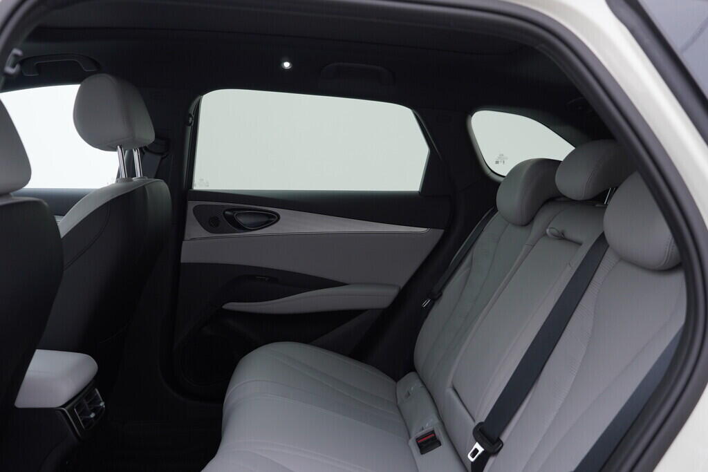 OH08300098_36.webp_SEAL 6 DM-i  Touring Comfort Lite  156 kW