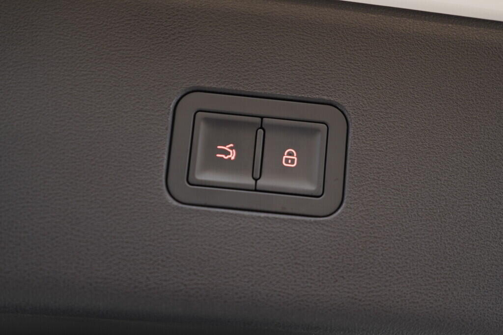 OH08300098_37.webp_SEAL 6 DM-i  Touring Comfort Lite  156 kW