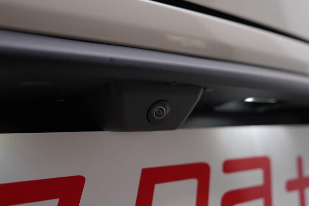 OH08300103_42.webp_SEAL 6 DM-i  Touring Comfort Lite  156 kW