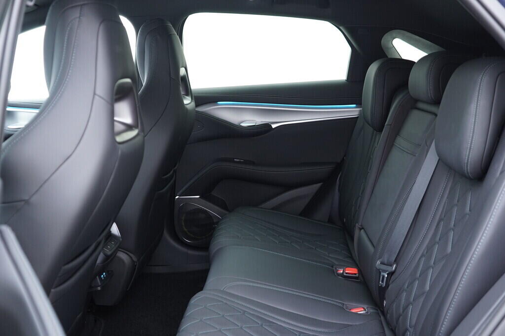 OH08300108_37.webp_SEALION 7 Comfort 290  kW