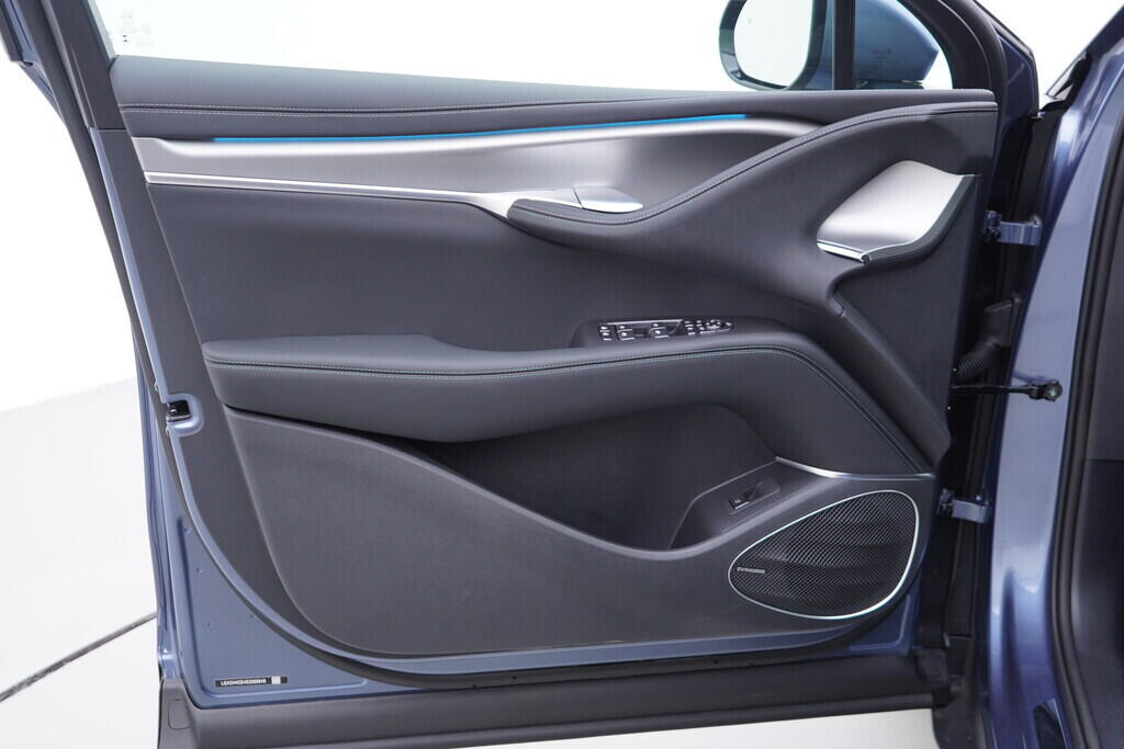 OH08300109_19.webp_SEALION 7 Comfort 290  kW