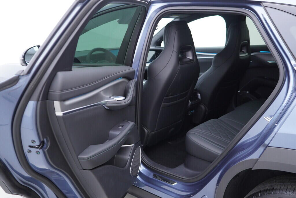 OH08300109_35.webp_SEALION 7 Comfort 290  kW