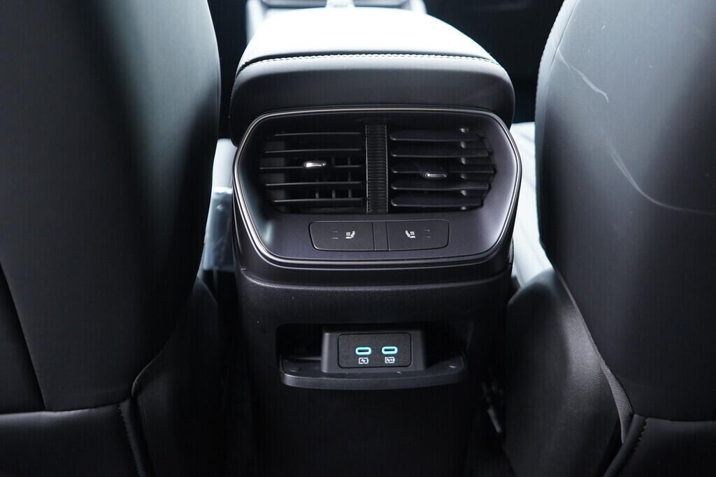 OH08300109_36.webp_SEALION 7 Comfort 290  kW