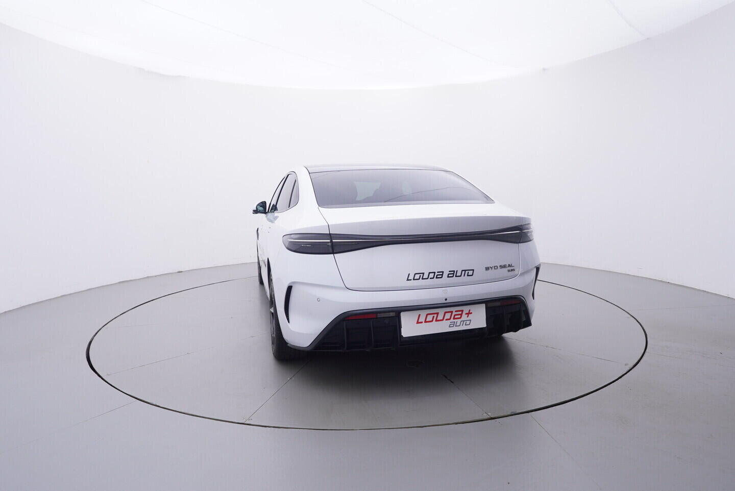 OH08300112_13.webp_Seal Excellence AWD 82,5 kWh 390 kW