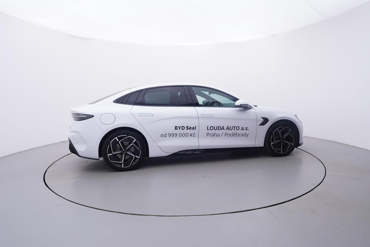 OH08300112_15.webp_Seal Excellence AWD 82,5 kWh 390 kW