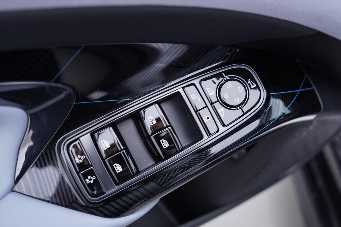 OH08300112_20.webp_Seal Excellence AWD 82,5 kWh 390 kW