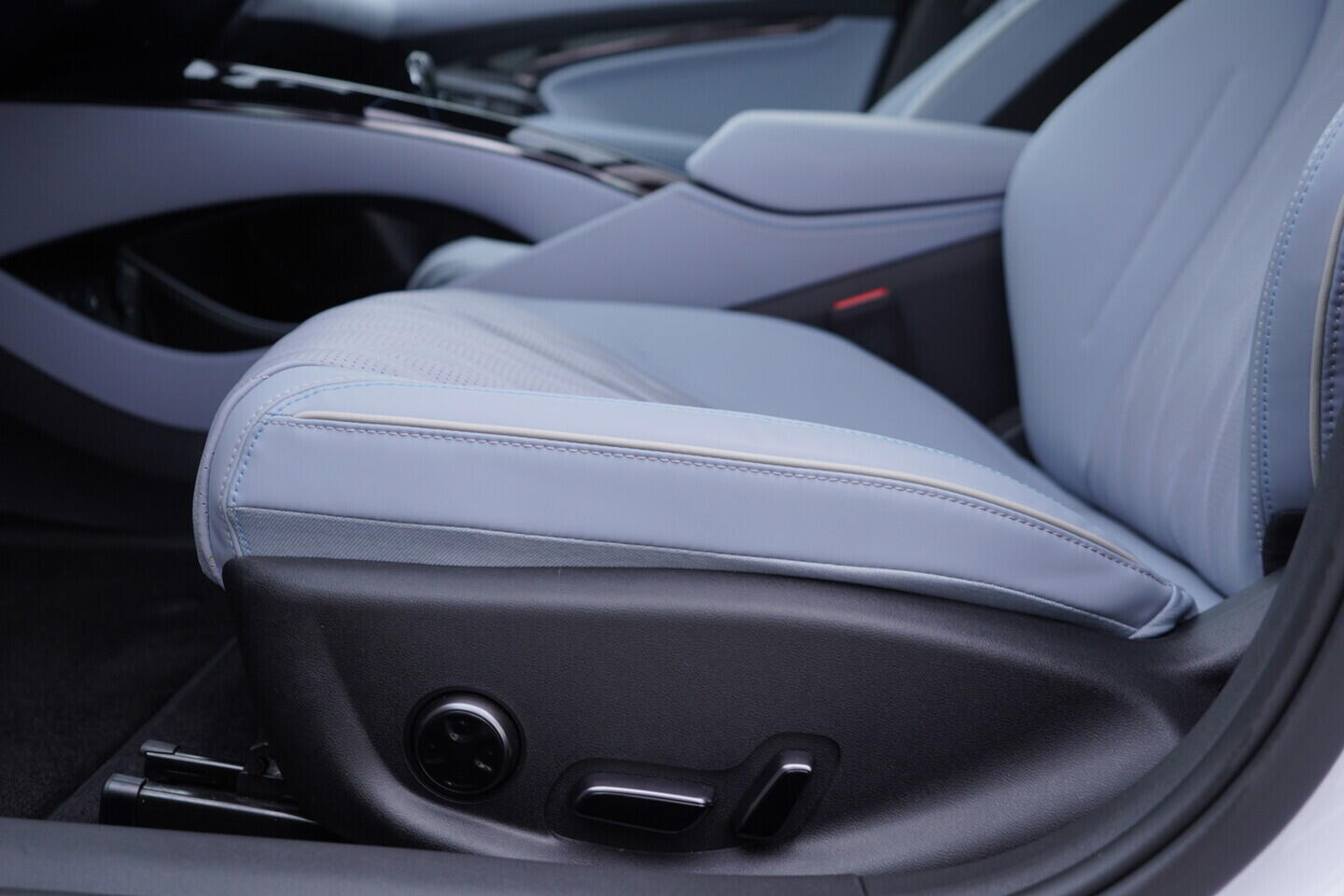 OH08300112_21.webp_Seal Excellence AWD 82,5 kWh 390 kW