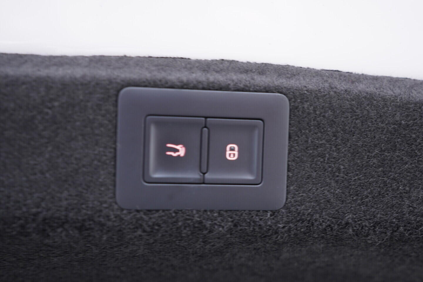 OH08300112_42.webp_Seal Excellence AWD 82,5 kWh 390 kW