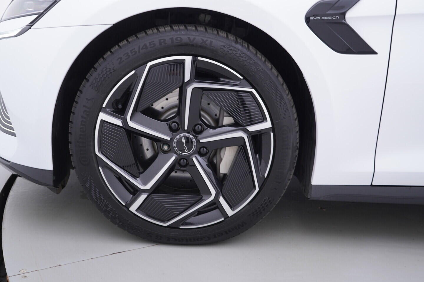 OH08300112_43.webp_Seal Excellence AWD 82,5 kWh 390 kW