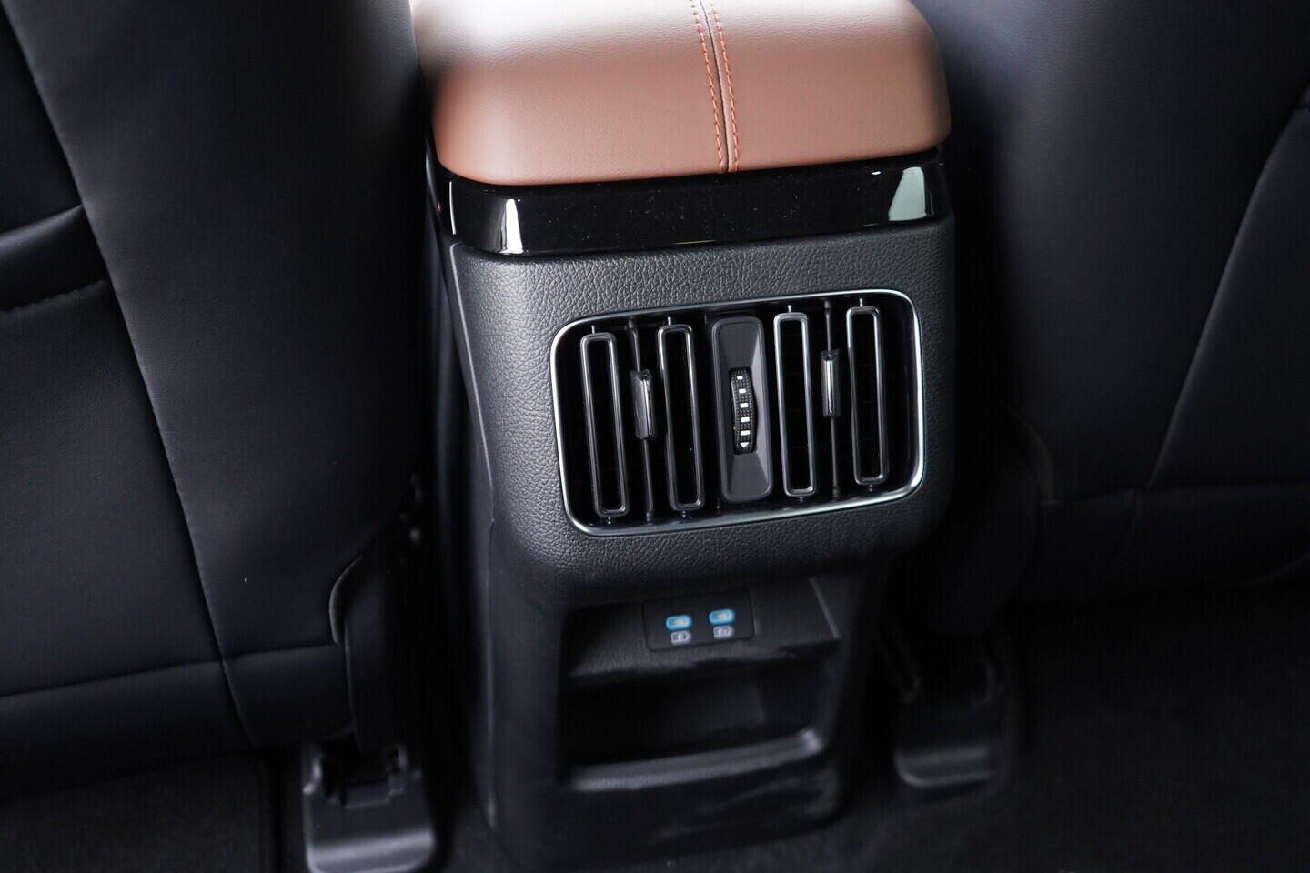 OH08300114_36.webp_SEAL U DMi Comfort 160  kW