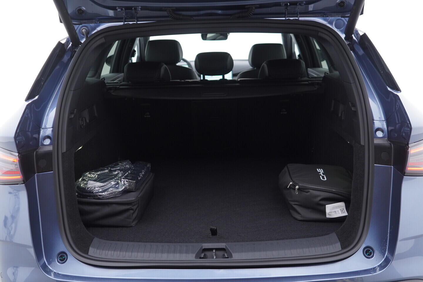 OH08300119_37.webp_SEAL 6 DM-i  Touring Comfort Lite  156 kW