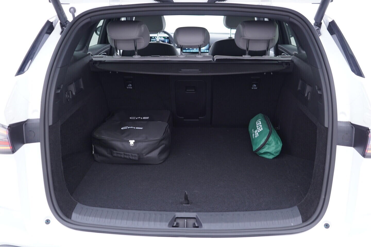 OH08300134_40.webp_SEAL 6 DM-i  Touring Comfort Lite  156 kW