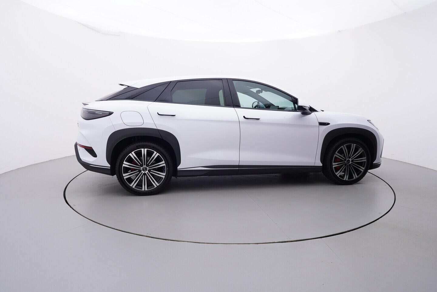 OH08300139_15.webp_SEALION 7 Design AWD 82,5 kWh 390 kW