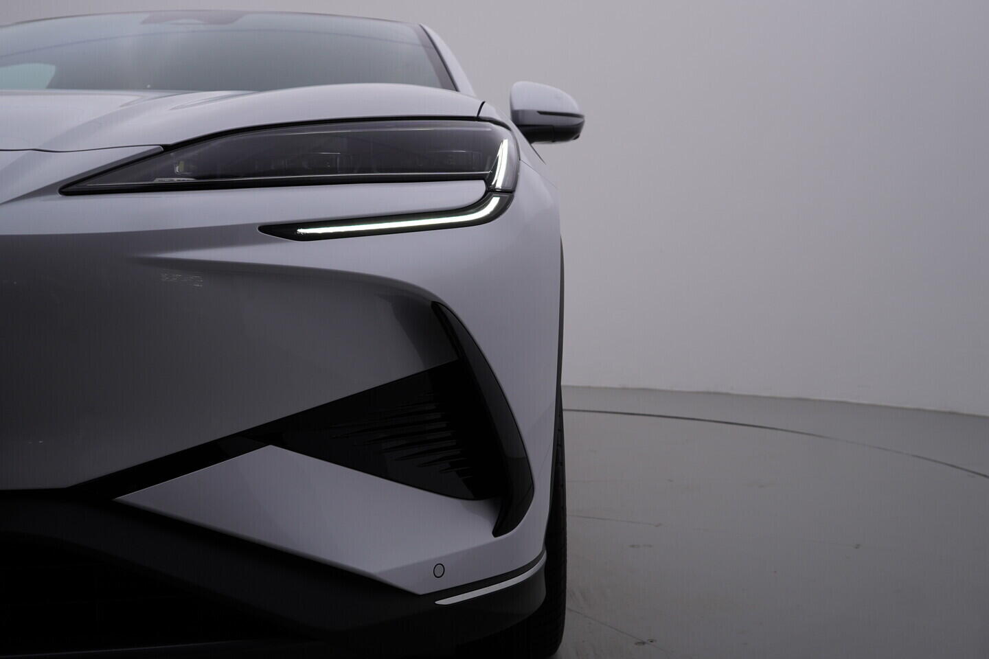 OH08300139_42.webp_SEALION 7 Design AWD 82,5 kWh 390 kW