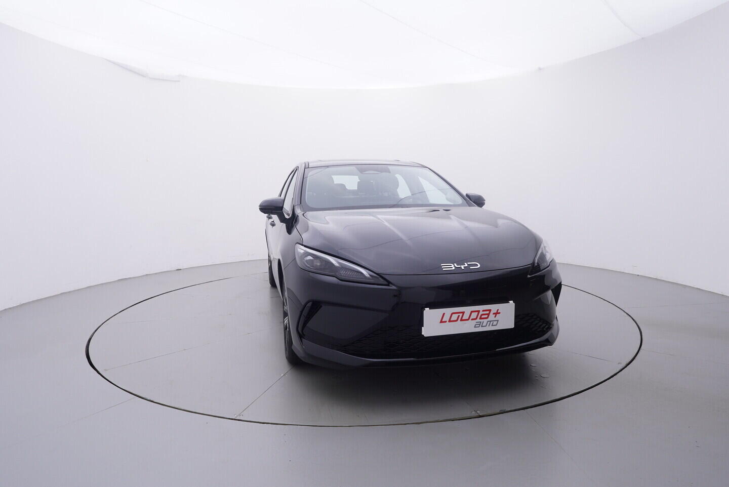 OH08300145_17.webp_SEAL 5 DM-i Design plug-in hybrid 156 kW