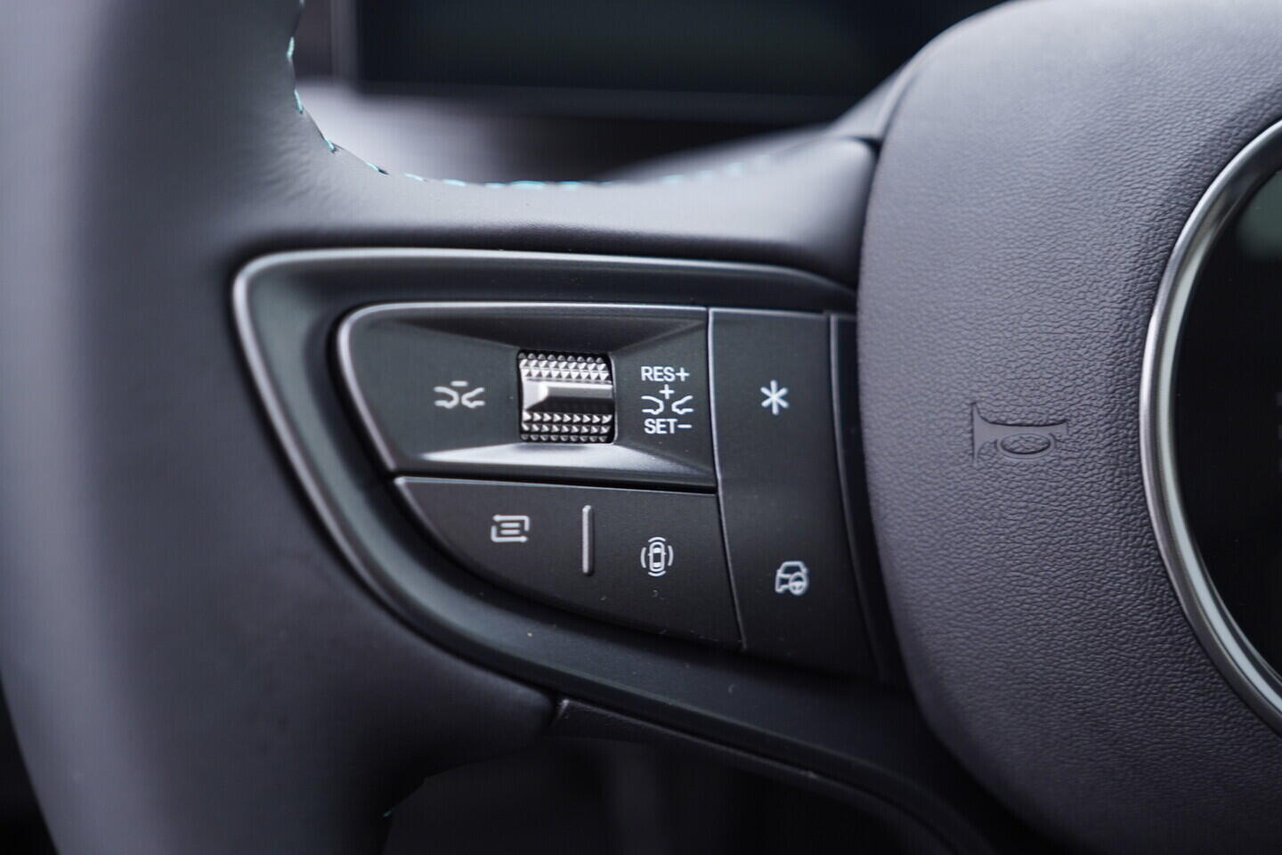 OH08300145_24.webp_SEAL 5 DM-i Design plug-in hybrid 156 kW