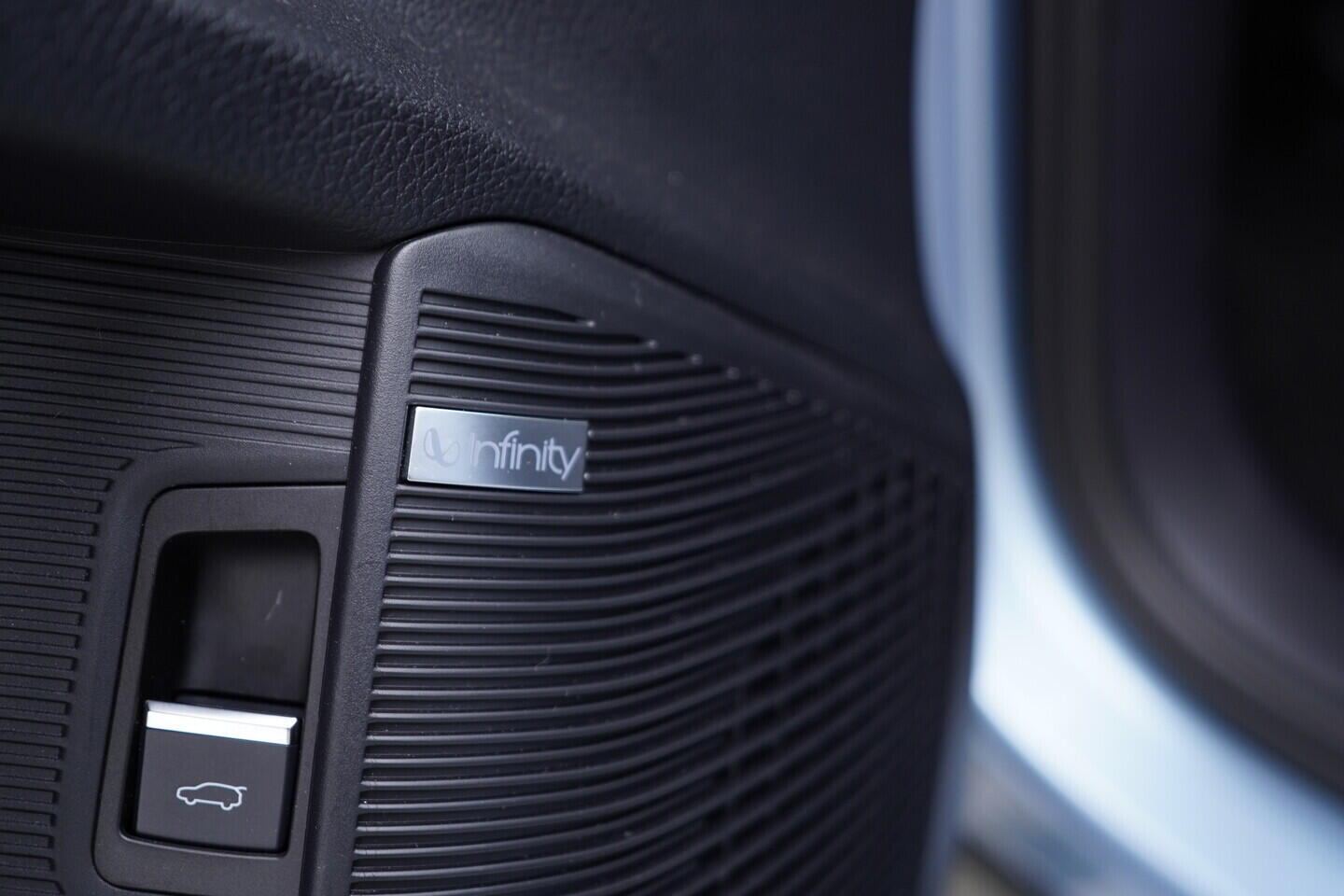 OH08300176_21.webp_SEAL U DMi Design plug-in hybrid 238 kW