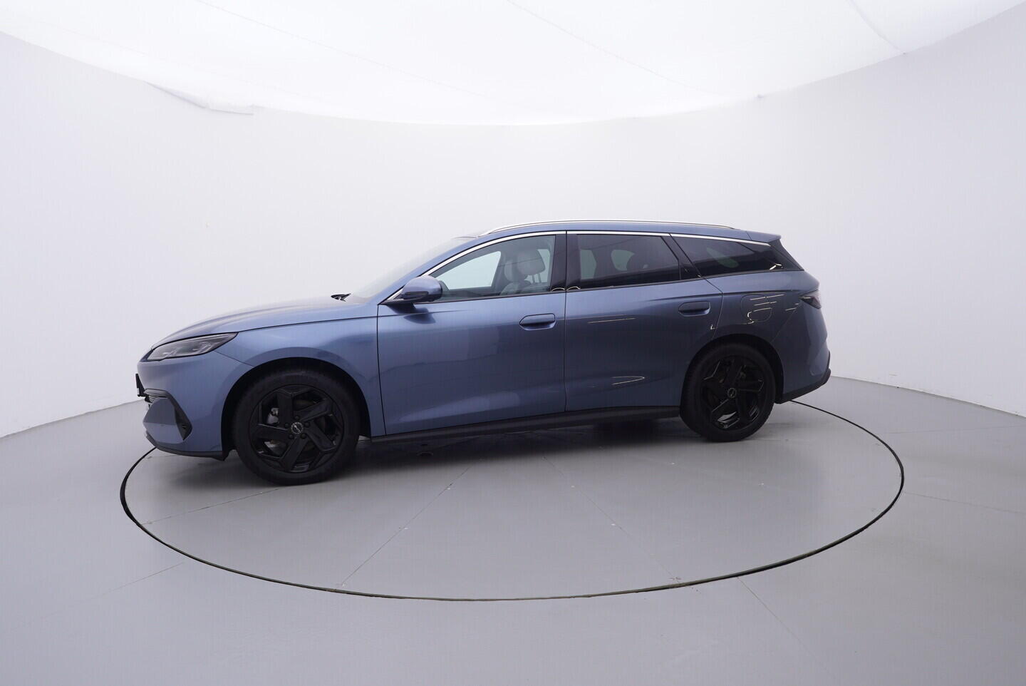 OH08300180_11.webp_SEAL 6 DM-i  Touring Comfort Lite  156 kW