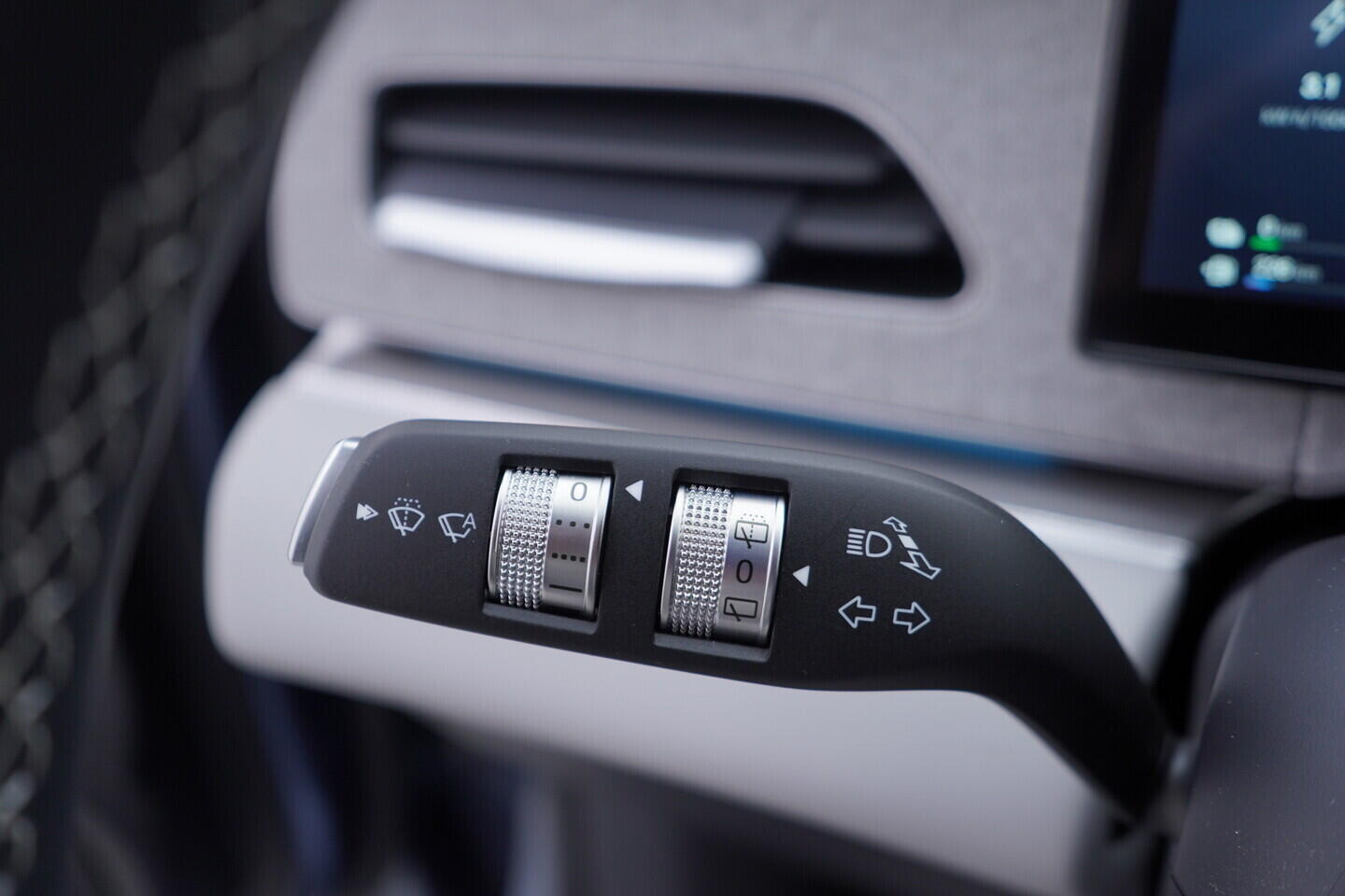 OH08300180_25.webp_SEAL 6 DM-i  Touring Comfort Lite  156 kW