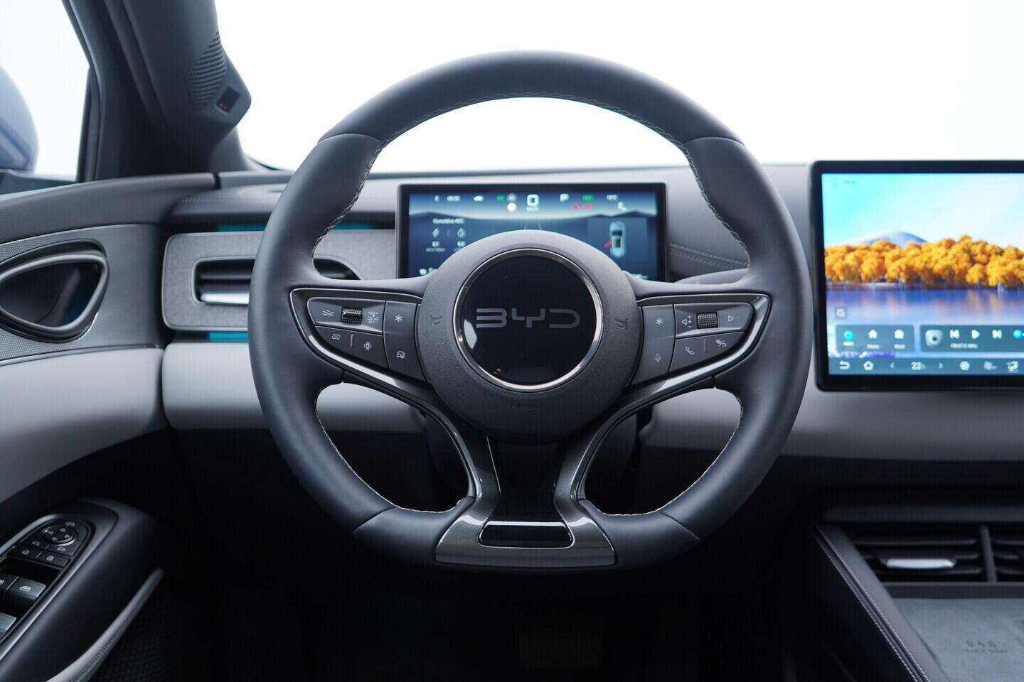 OH08300180_28.webp_SEAL 6 DM-i  Touring Comfort Lite  156 kW