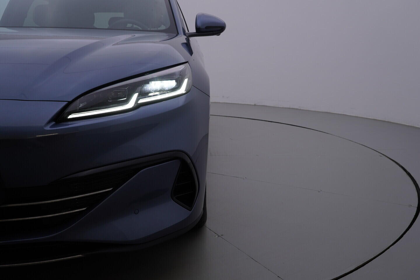 OH08300180_45.webp_SEAL 6 DM-i  Touring Comfort Lite  156 kW