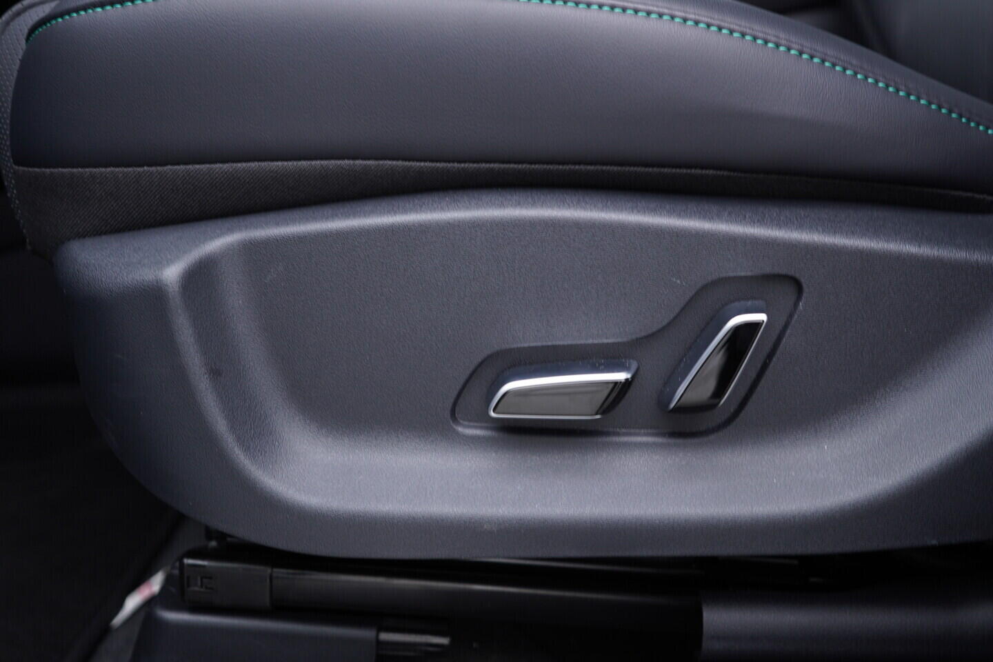 OH08300182_22.webp_SEAL U DMi Design plug-in hybrid 238 kW