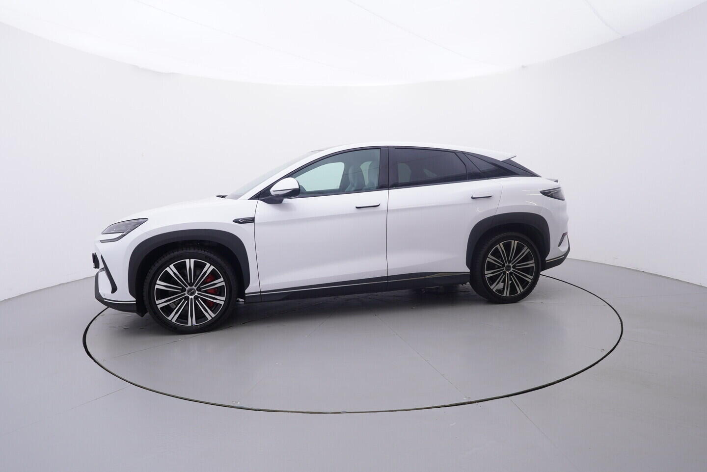 OH08300188_11.webp_SEALION 7 Excellence AWD 91,3 kWh 390 kW