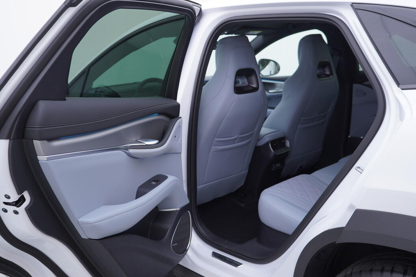 OH08300188_35.webp_SEALION 7 Excellence AWD 91,3 kWh 390 kW