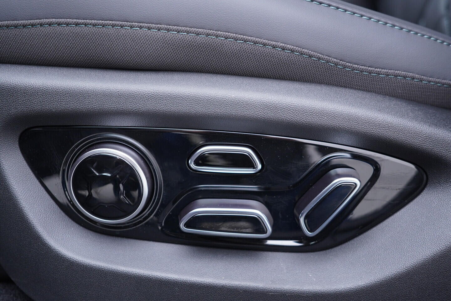 OH08300189_23.webp_SEALION 7 Comfort 230  kW