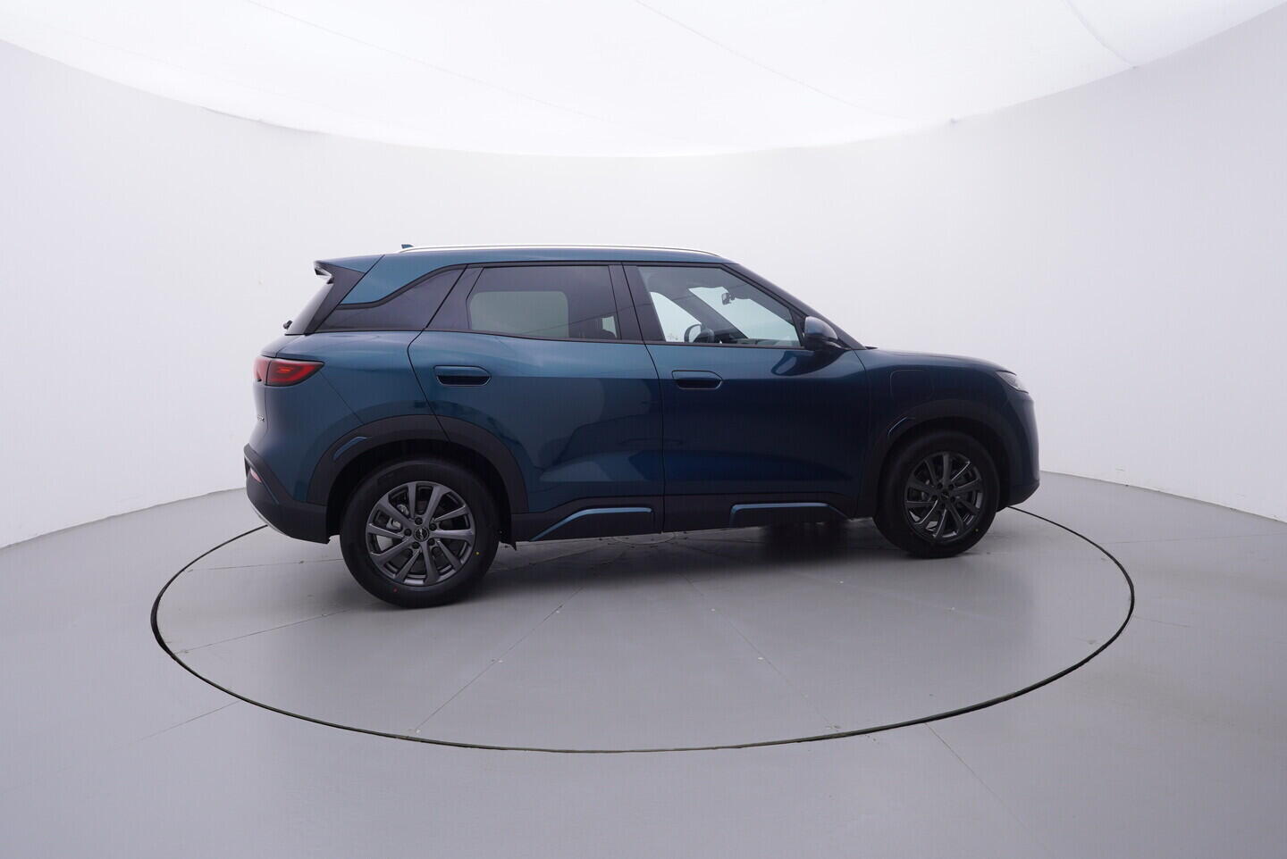 OH08300197_15.webp_Atto 2 DM-i Boost  156 kW