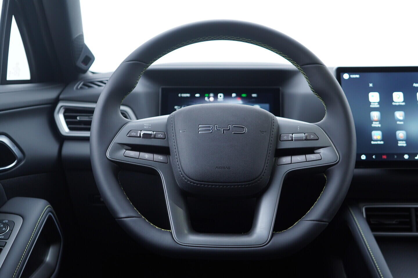 OH08300197_27.webp_Atto 2 DM-i Boost  156 kW