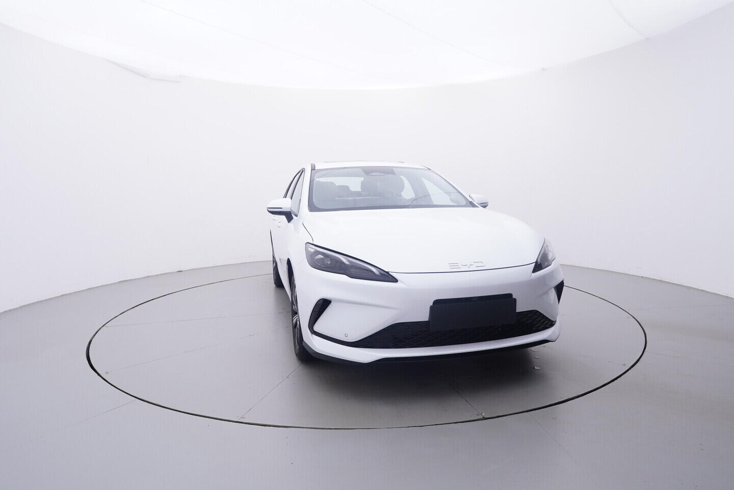 OH08300208_17.webp_SEAL 5 DM-i Design plug-in hybrid 156 kW